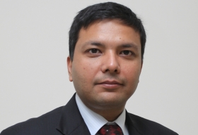  Niraj Kaushik, Vice President, Applications Business, Oracle India.